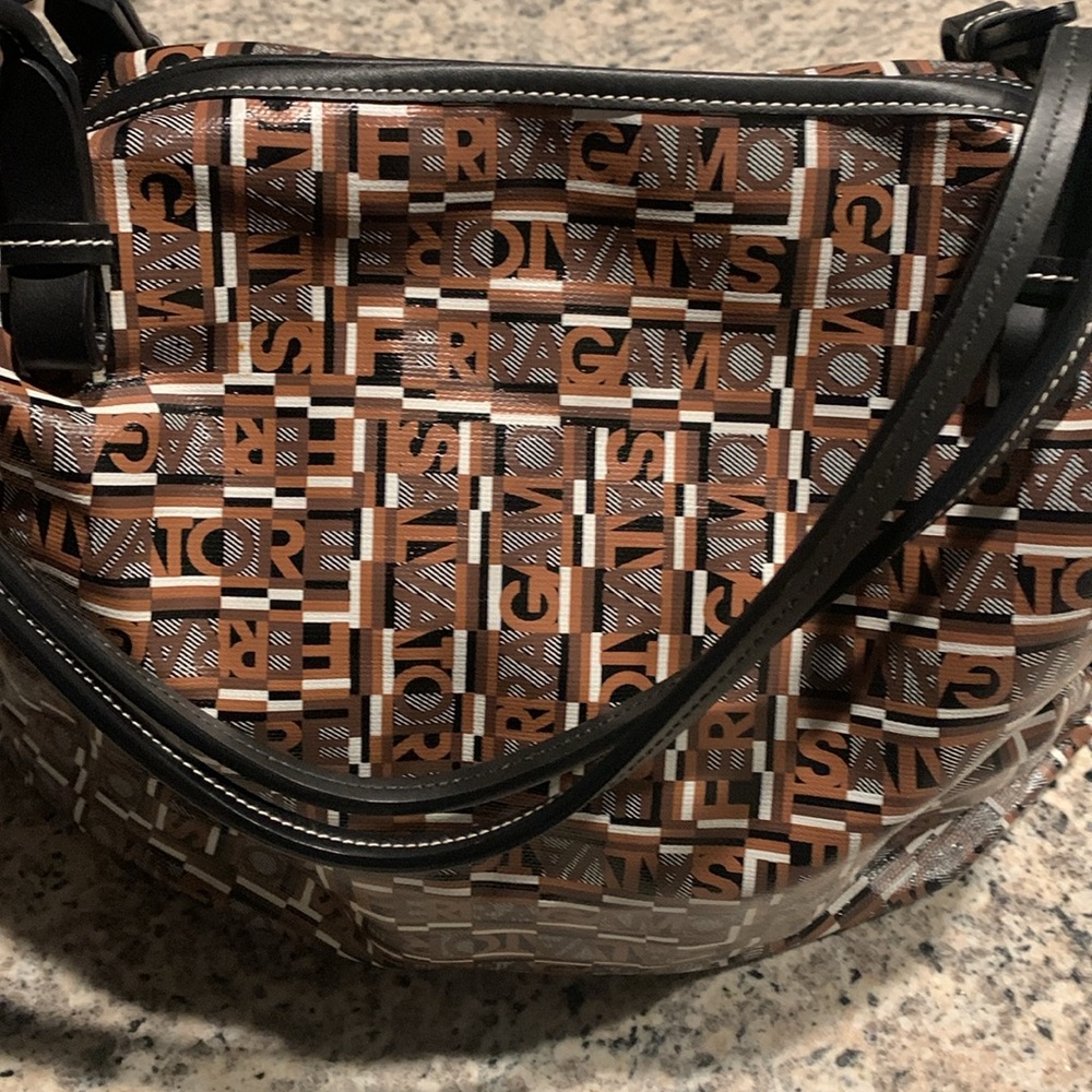 LMT: Salvatore Ferragamo Shoulder Brown Pouch Attached Handbag -NWOT - Picture 15 of 16